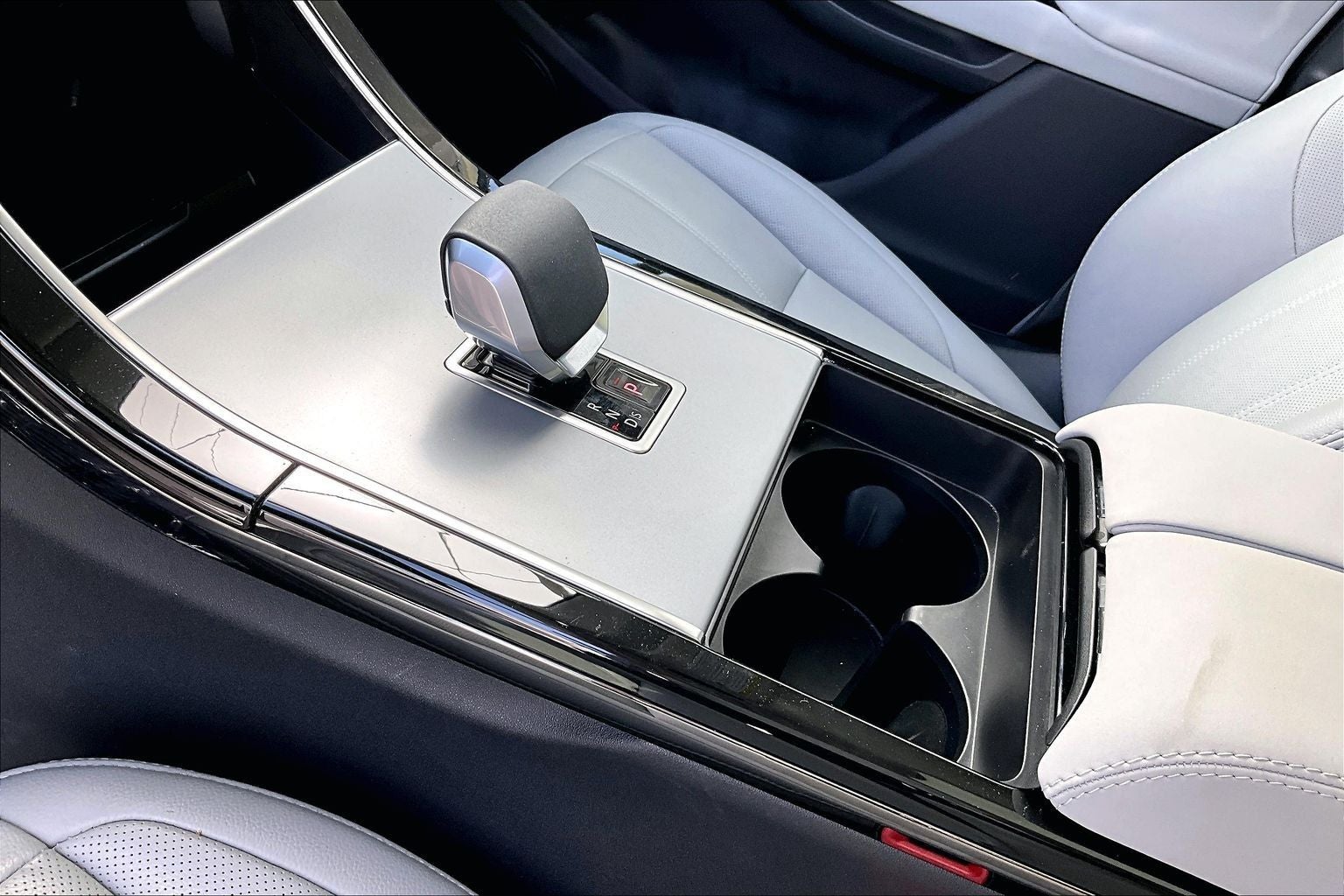 2025 Land Rover Range Rover Evoque S