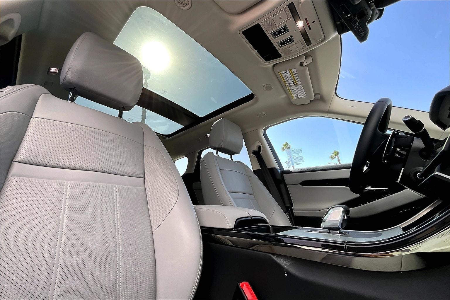 2025 Land Rover Range Rover Evoque S