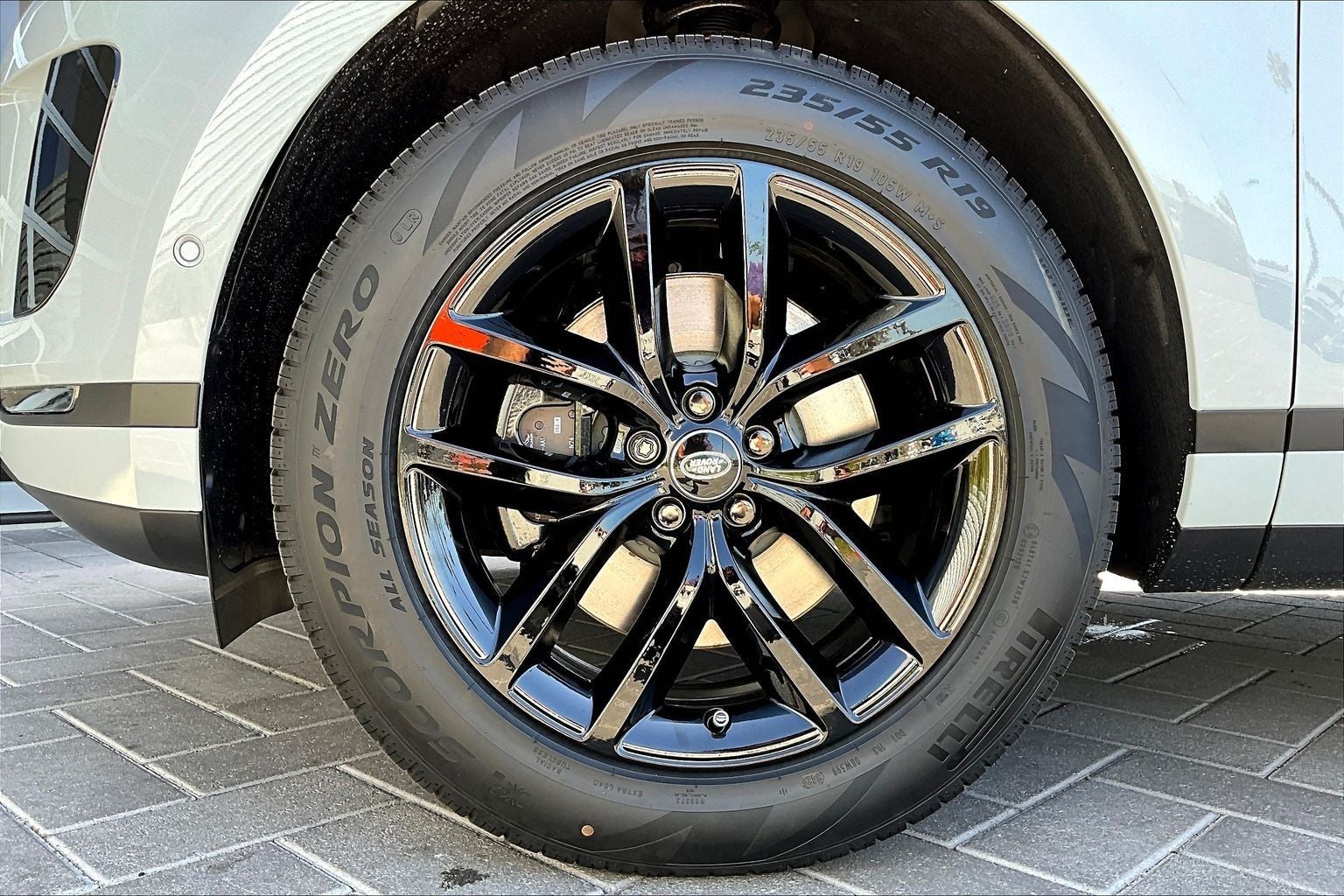 2026 Land Rover Range Rover Evoque S