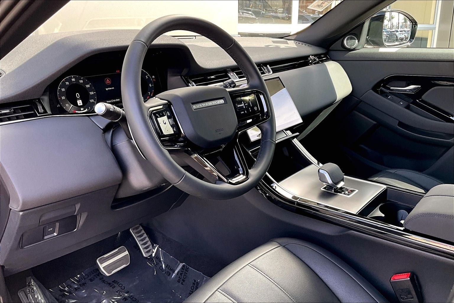 2025 Land Rover Range Rover Evoque Dynamic