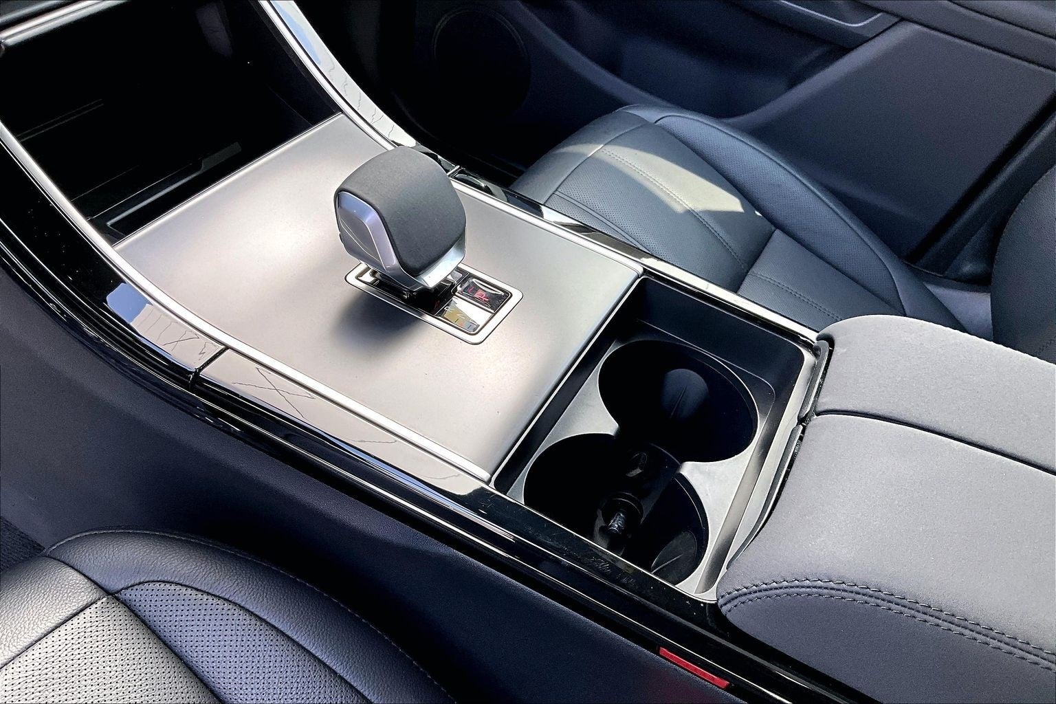 2025 Land Rover Range Rover Evoque Dynamic