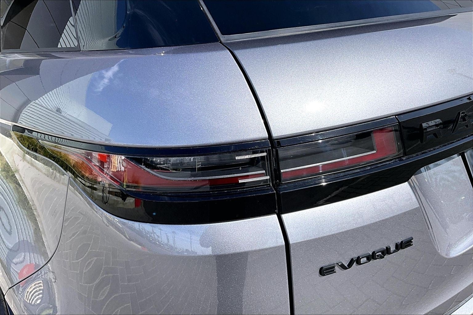 2025 Land Rover Range Rover Evoque Dynamic