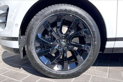 2026 Land Rover Range Rover Evoque Hoxton Edition