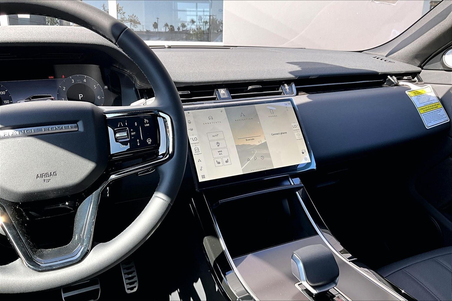 2026 Land Rover Range Rover Evoque Hoxton Edition