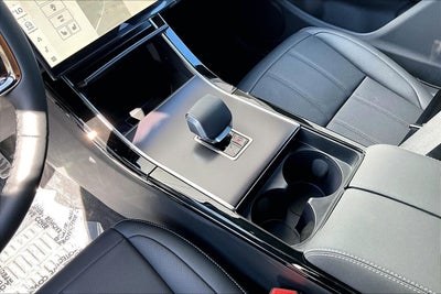 2026 Land Rover Range Rover Evoque Hoxton Edition