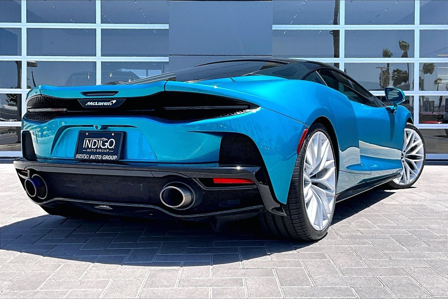 2021 McLaren GT Base
