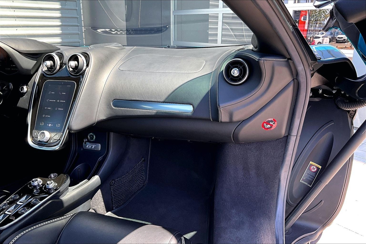 2021 McLaren GT Base