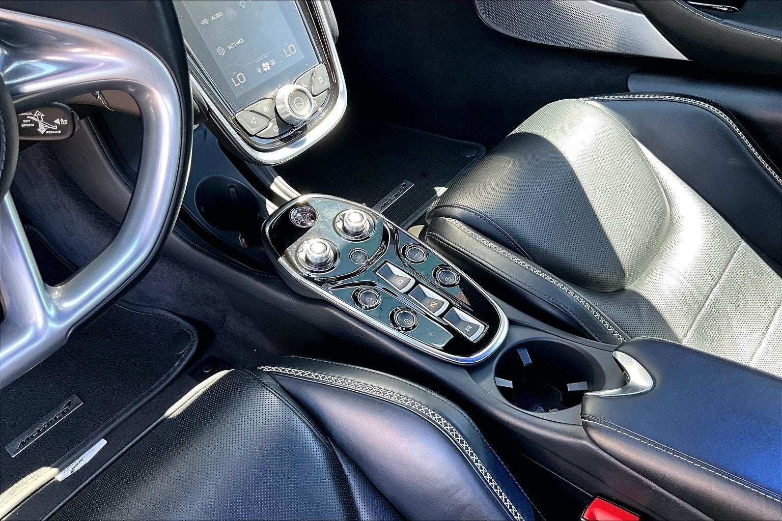 2021 McLaren GT Base