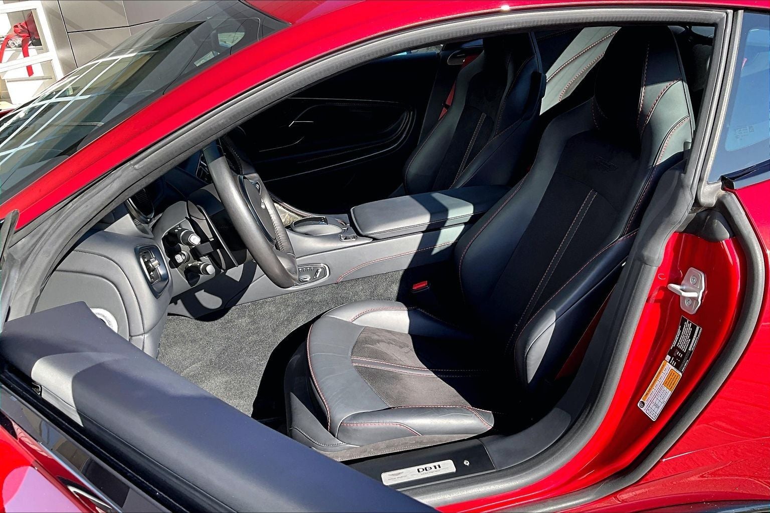 2023 Aston Martin DB11 Base