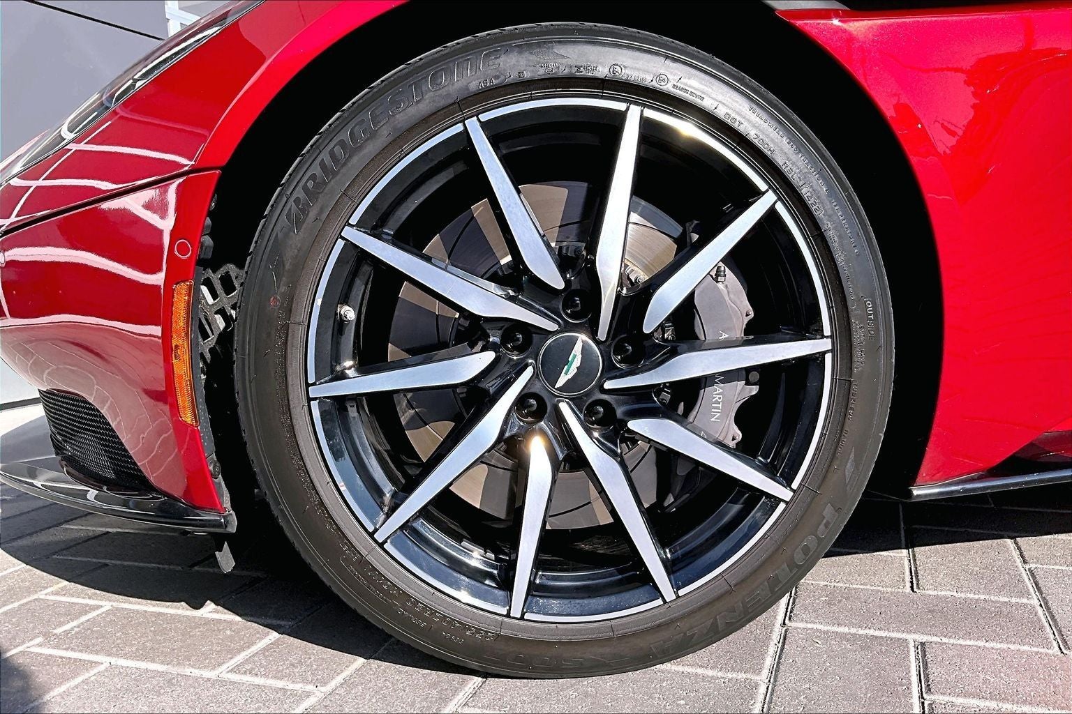 2023 Aston Martin DB11 Base