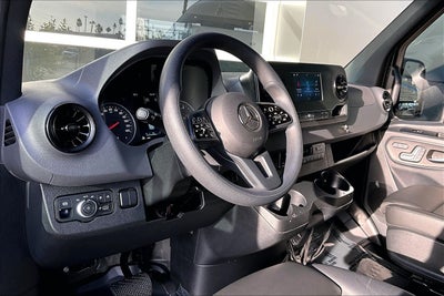 2024 Mercedes-Benz Sprinter 2500 Passenger 144 WB