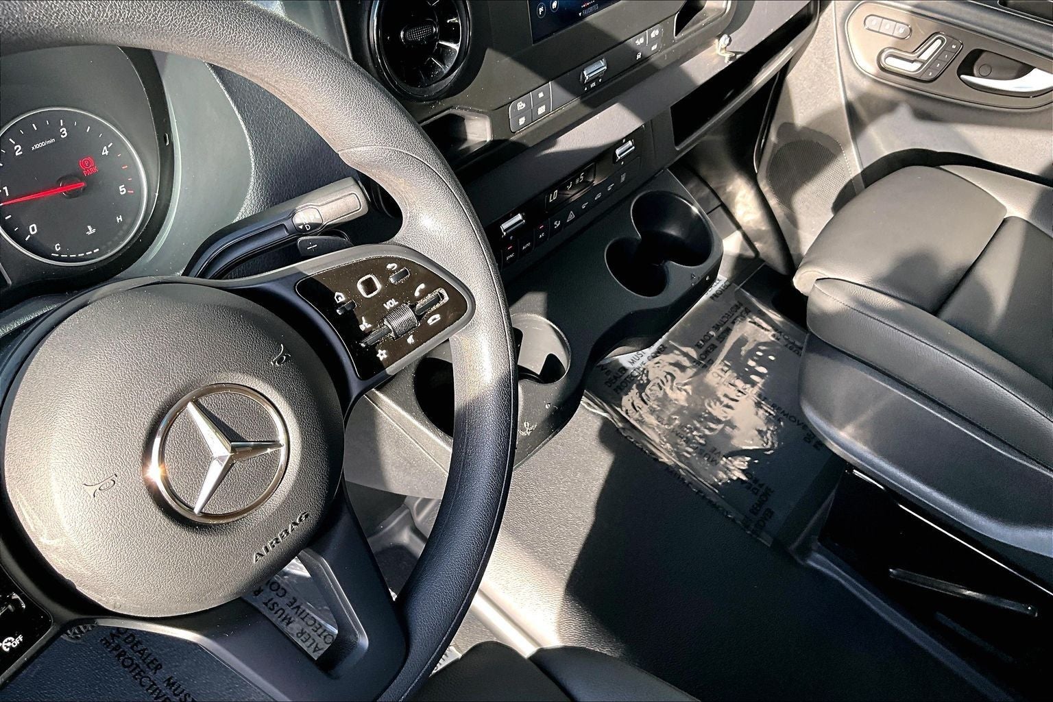 2024 Mercedes-Benz Sprinter 2500 Passenger 144 WB