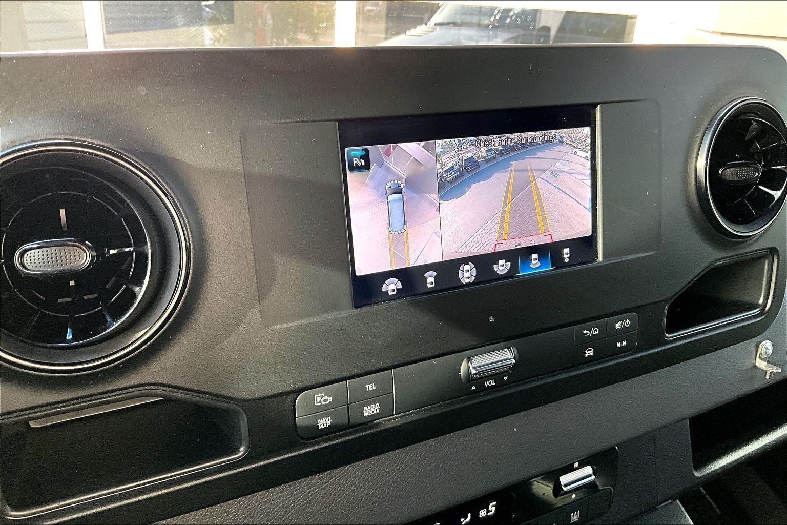 2024 Mercedes-Benz Sprinter 2500 Passenger 144 WB