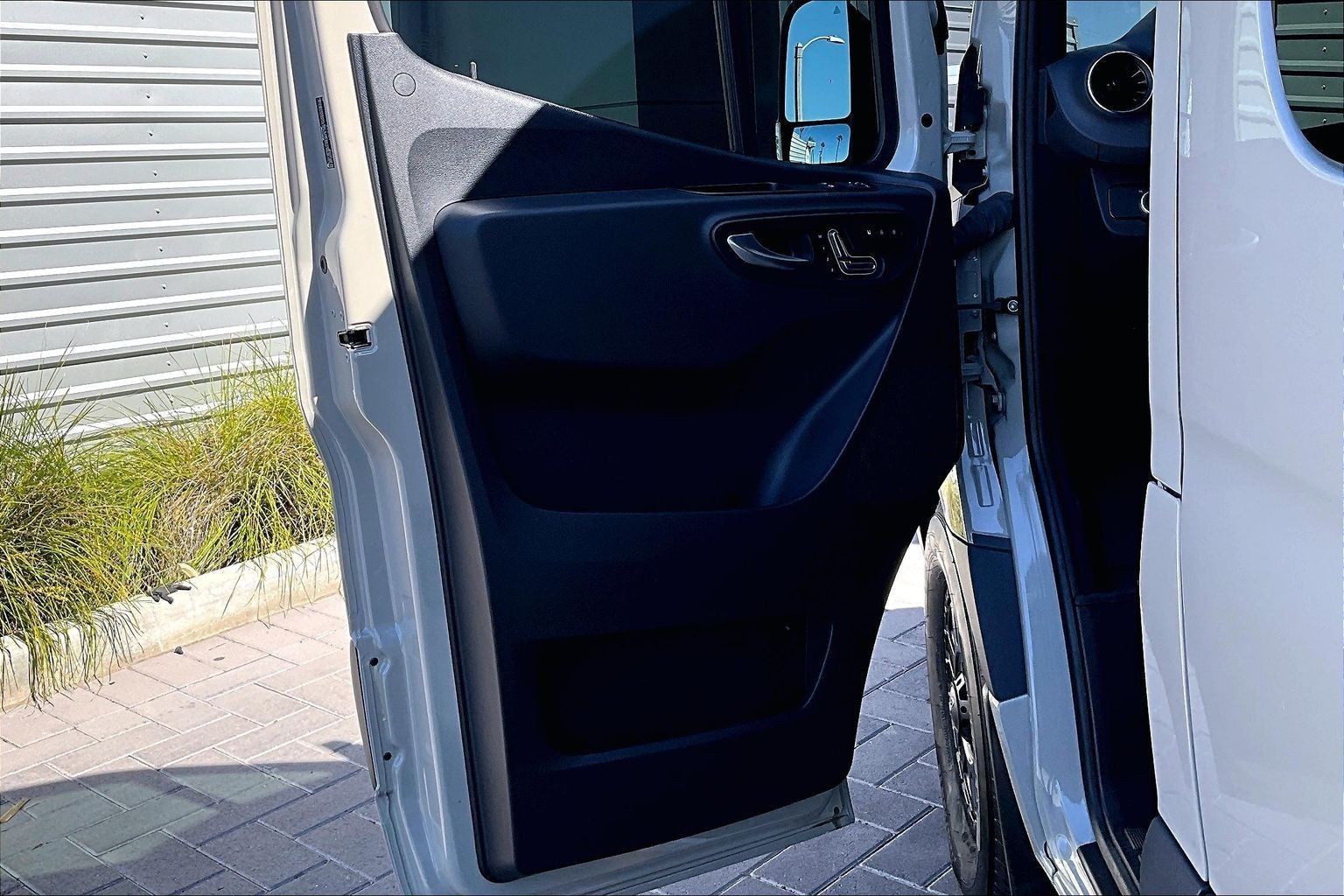 2024 Mercedes-Benz Sprinter 2500 Passenger 144 WB 144 WB