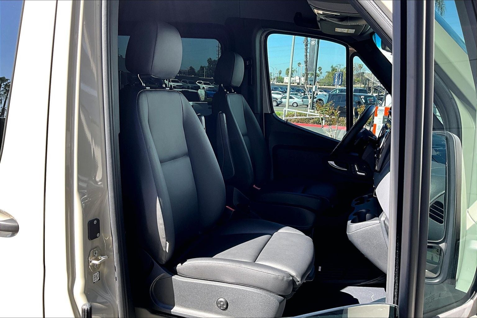 2024 Mercedes-Benz Sprinter 2500 Passenger 144 WB 144 WB