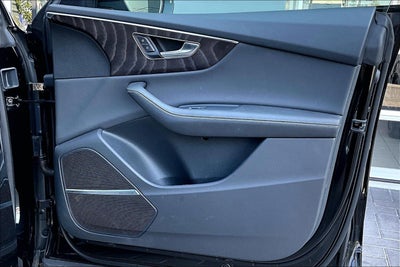2023 Audi Q8 55 Premium Plus quattro