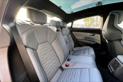 2024 Audi RS e-tron GT Base quattro