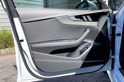 2022 Audi A4 45 S line Premium Plus quattro