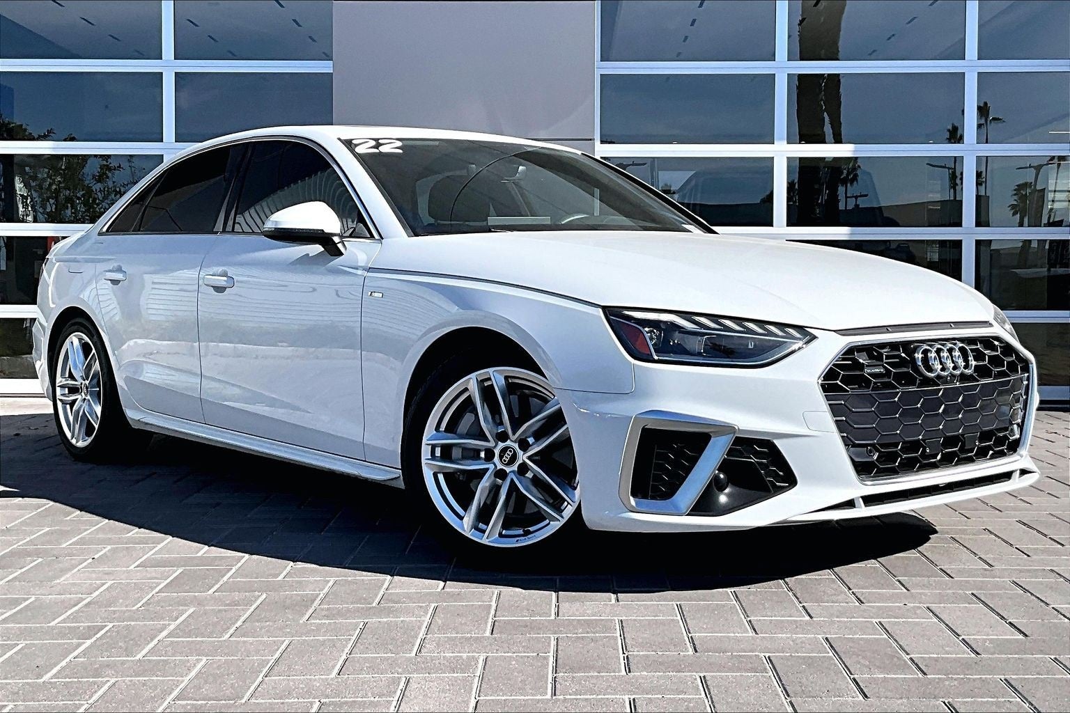 2022 Audi A4 45 S line Premium Plus quattro