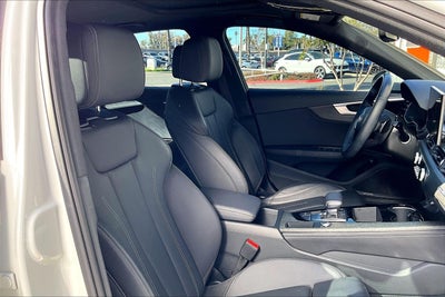 2022 Audi A4 45 S line Premium Plus quattro