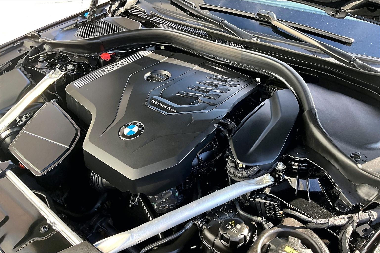 2023 BMW 5 Series 530i