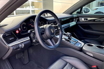 2023 Porsche Panamera Base
