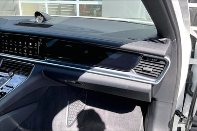2023 Porsche Panamera Base