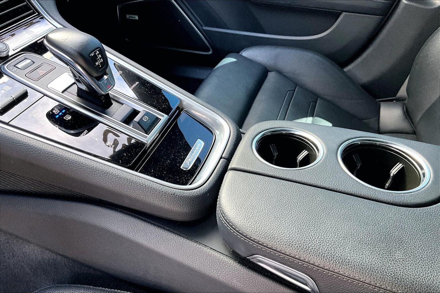 2023 Porsche Panamera Base