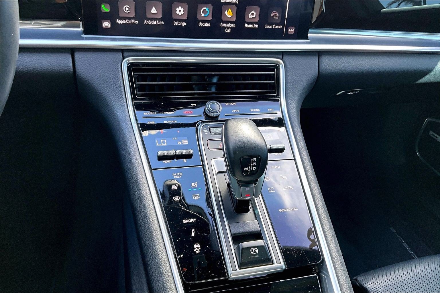 2023 Porsche Panamera Base