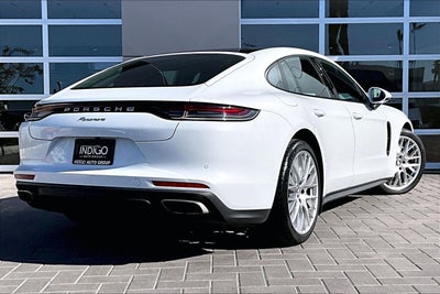 2022 Porsche Panamera Base