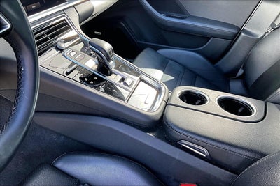 2022 Porsche Panamera Base