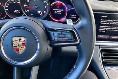 2022 Porsche Panamera Base