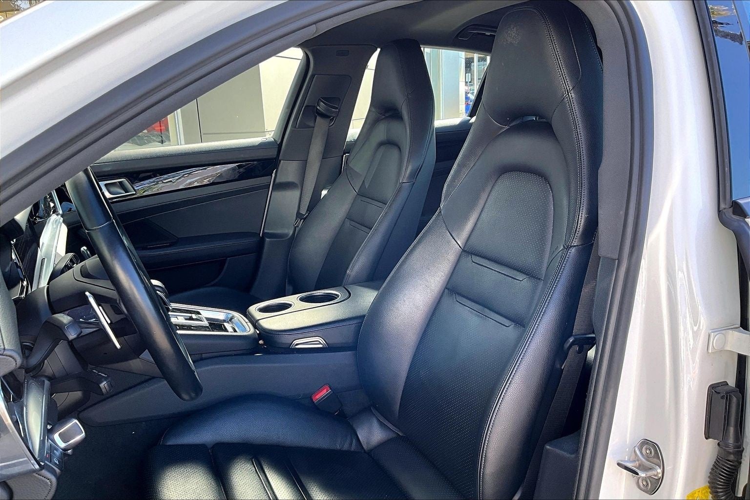 2022 Porsche Panamera Base