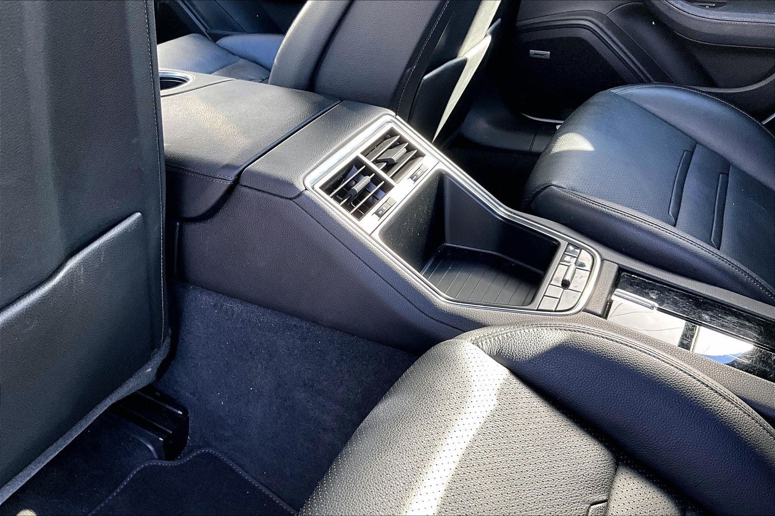 2022 Porsche Panamera Base