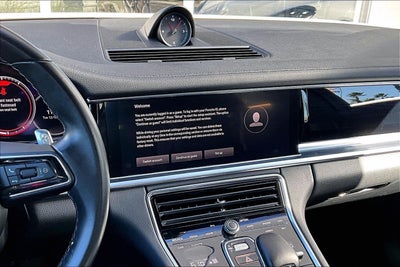 2022 Porsche Panamera Base