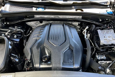2024 Porsche Macan T