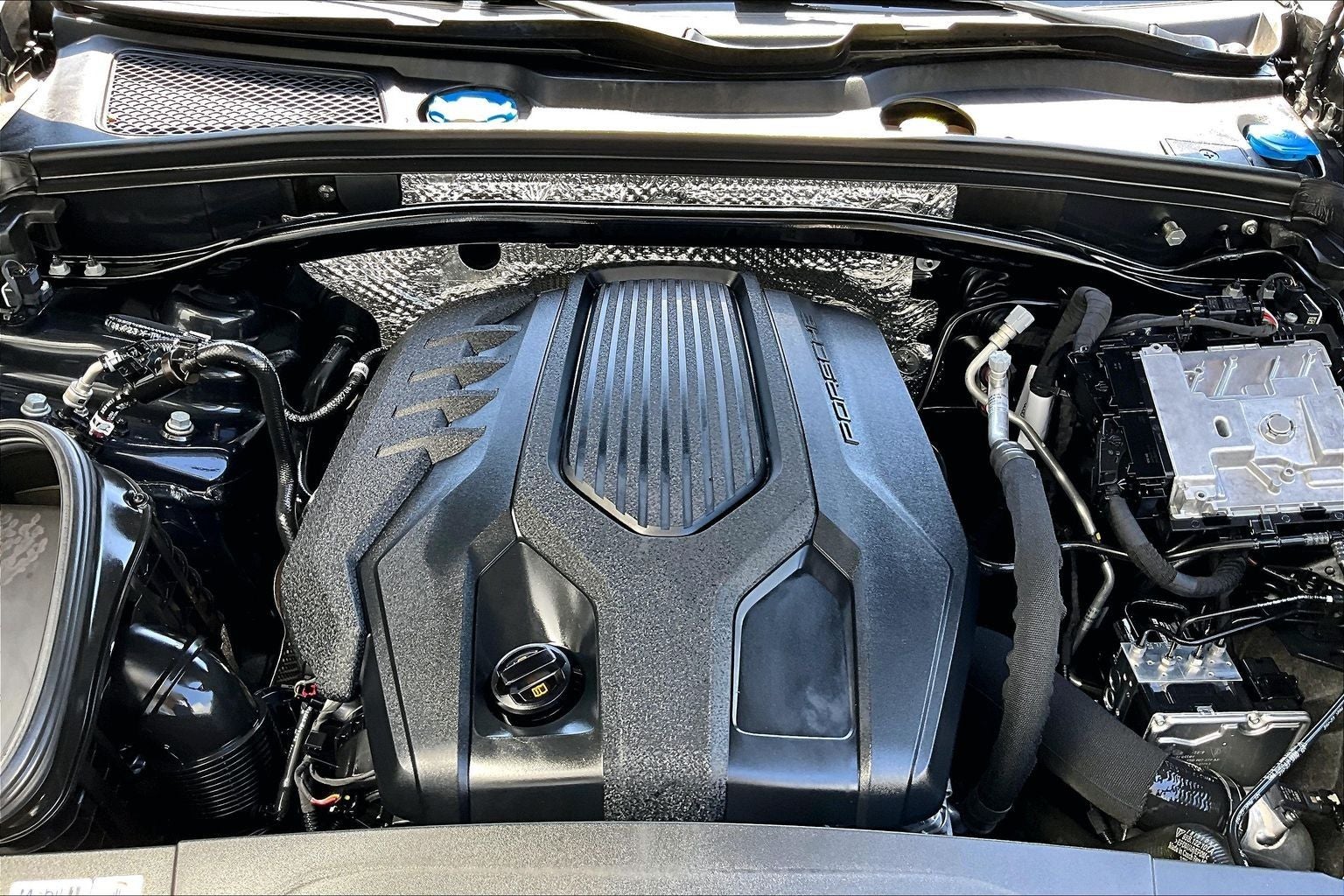 2024 Porsche Macan T