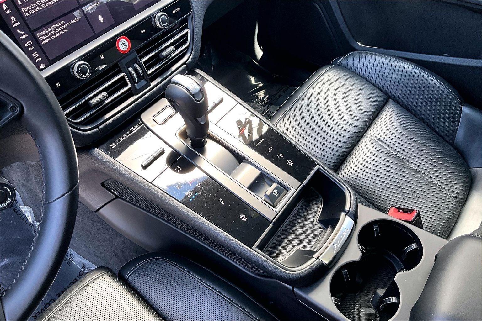 2024 Porsche Macan T