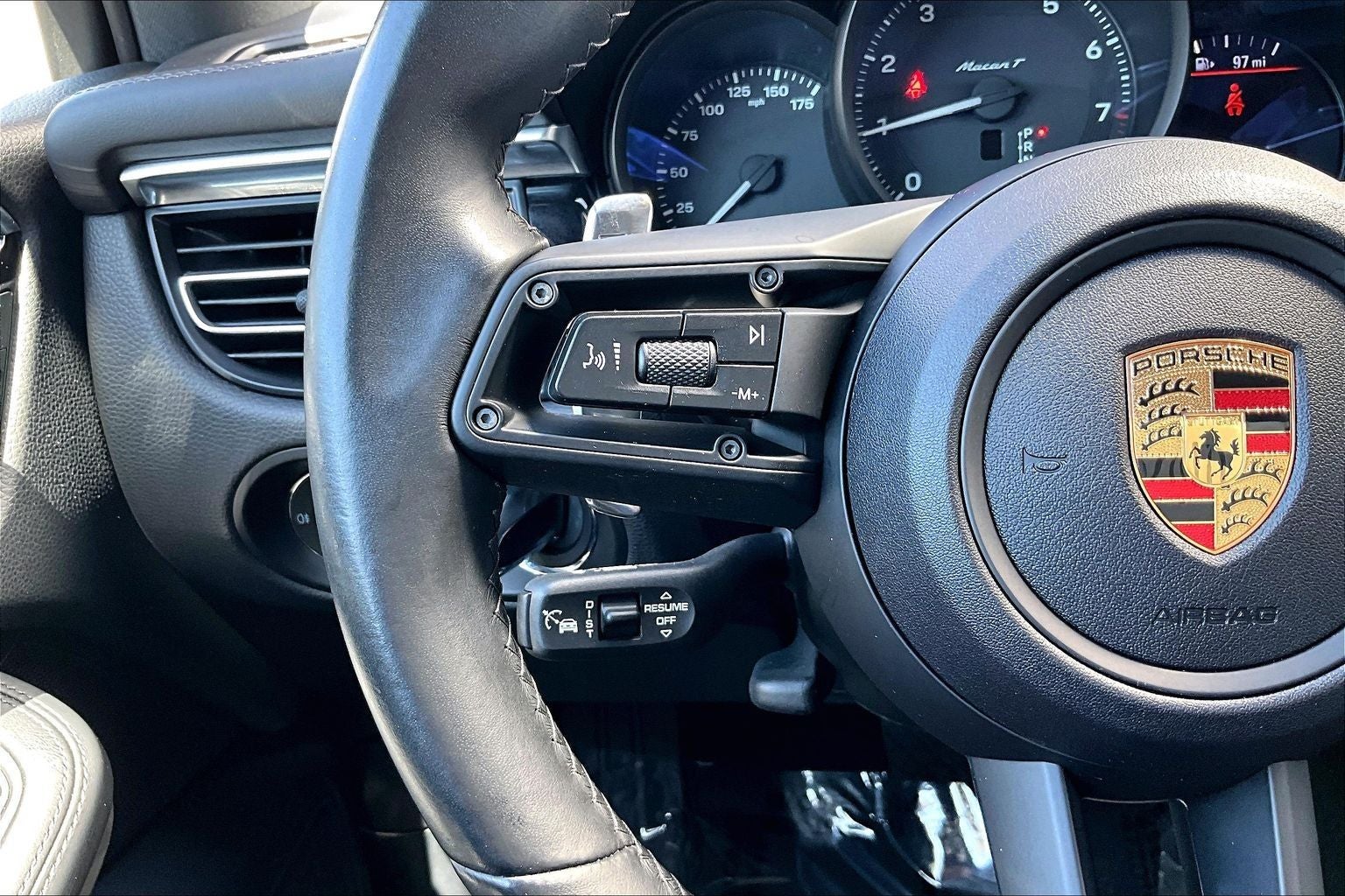2024 Porsche Macan T