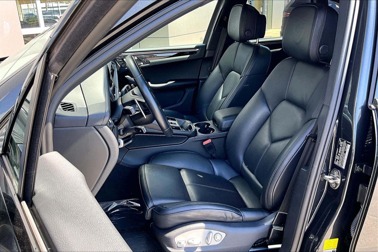 2024 Porsche Macan T