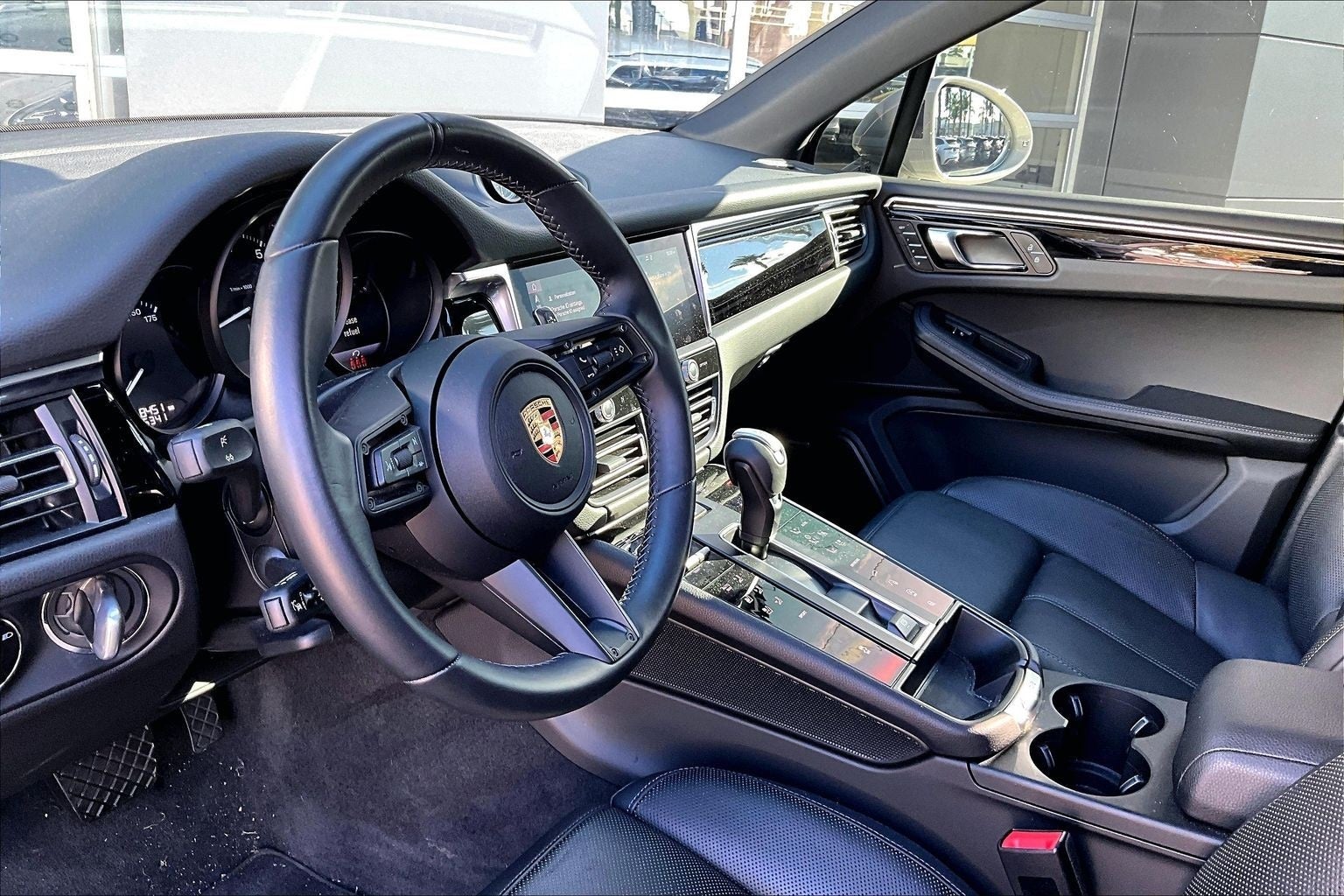 2024 Porsche Macan Base