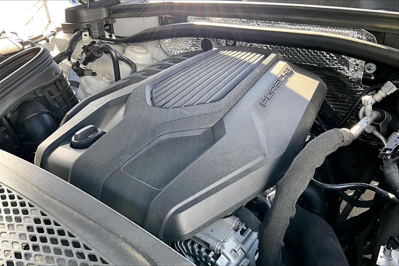 2024 Porsche Macan Base