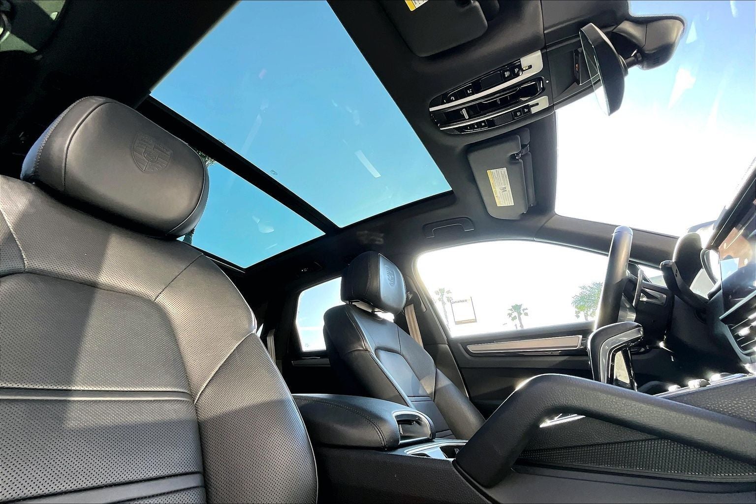 2022 Porsche Cayenne Platinum Edition