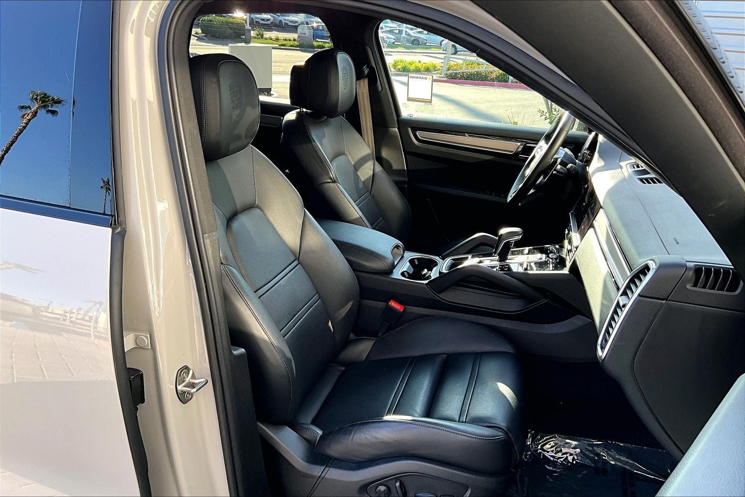 2022 Porsche Cayenne Platinum Edition