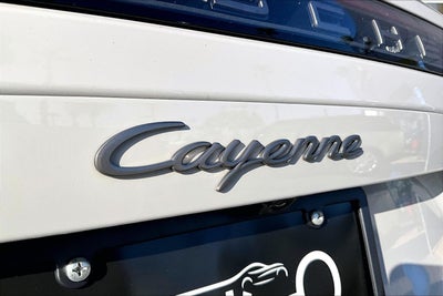 2022 Porsche Cayenne Platinum Edition