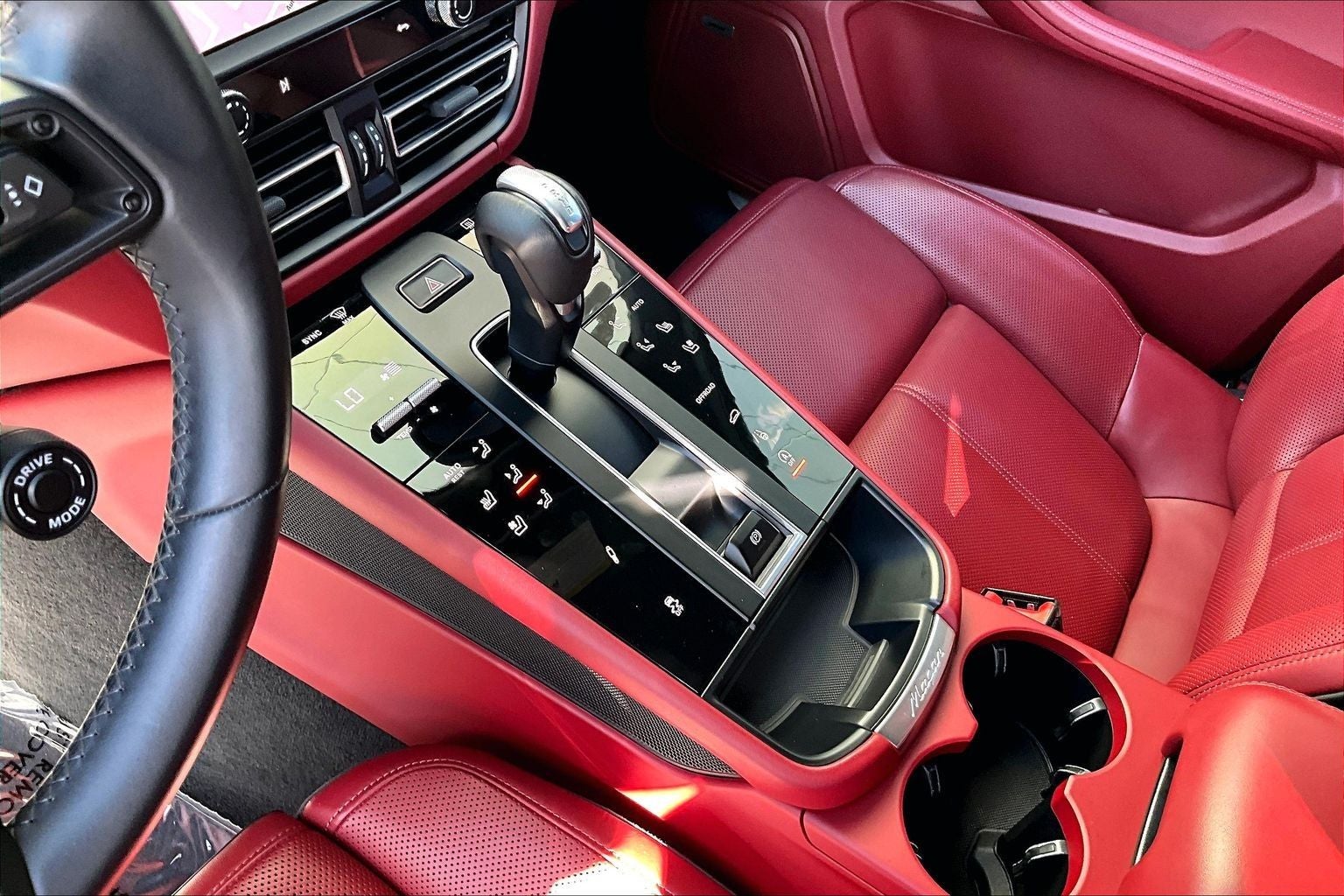 2022 Porsche Macan S