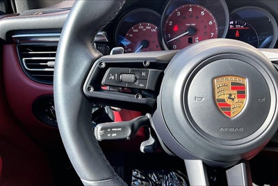 2022 Porsche Macan S