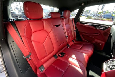 2022 Porsche Macan S