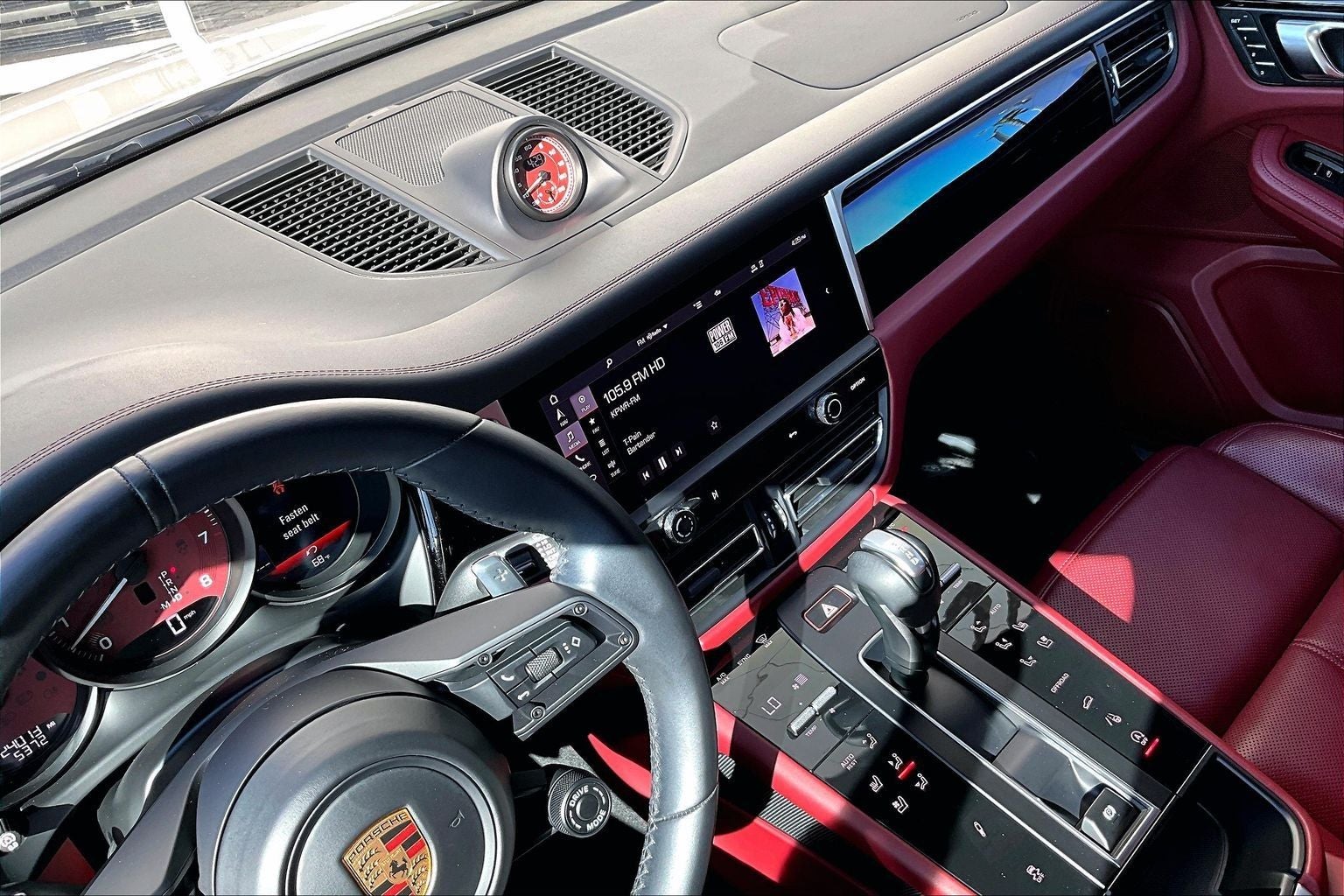 2022 Porsche Macan S