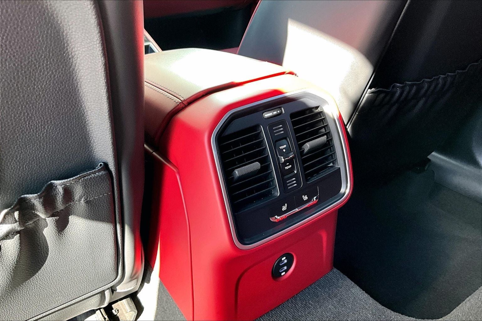 2022 Porsche Macan S